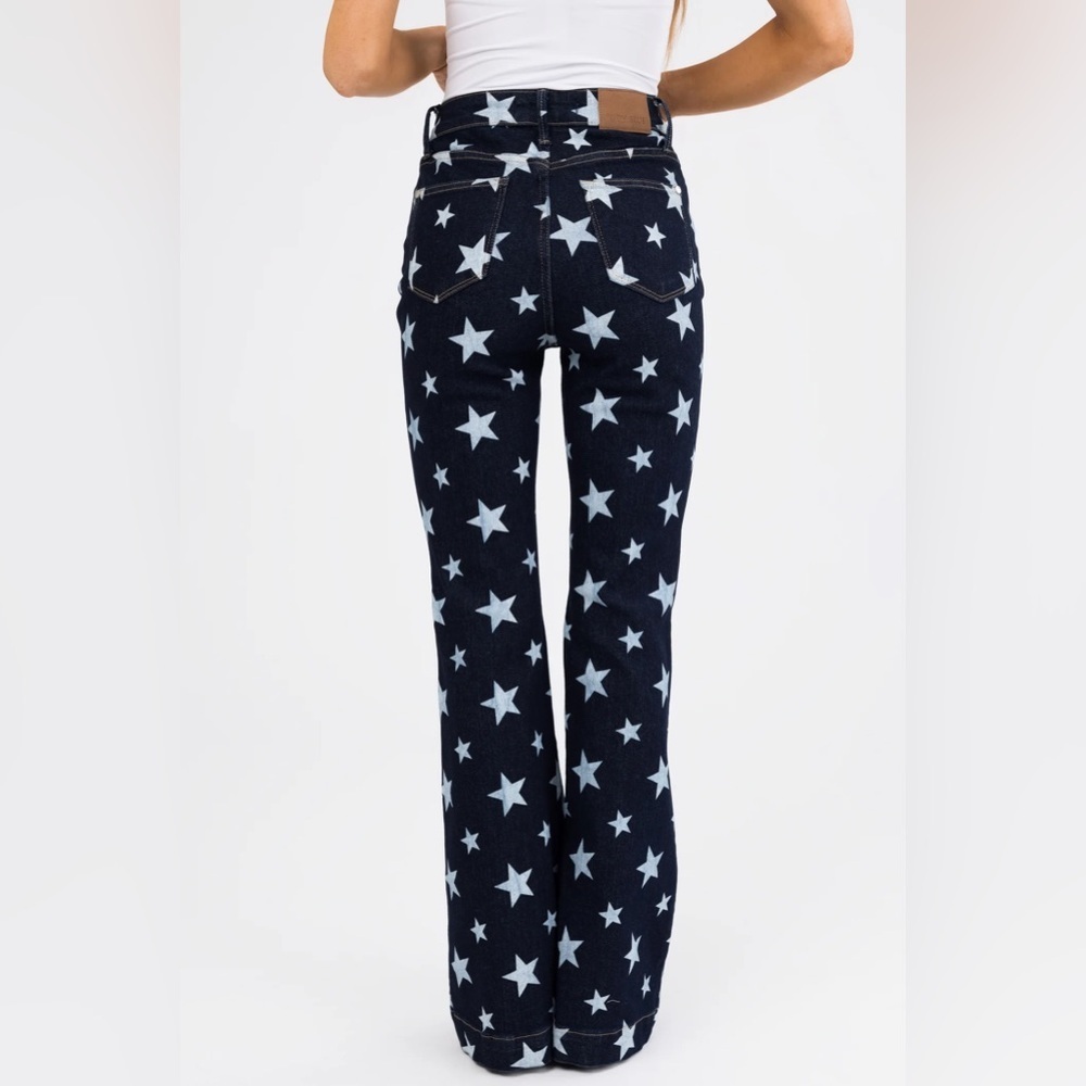Judy blue dark denim star flares size 3/26 - Picture 3 of 5